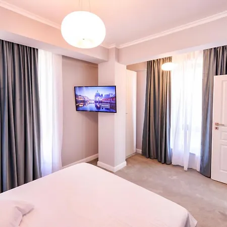 Apartment Aquarium Penthouse 5