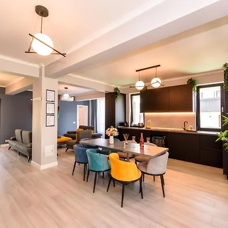 Aquarium Penthouse 5 Apartment *