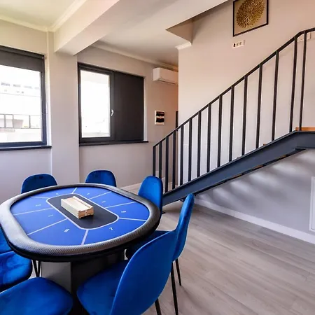 Aquarium Penthouse 5 Apartment Navodari